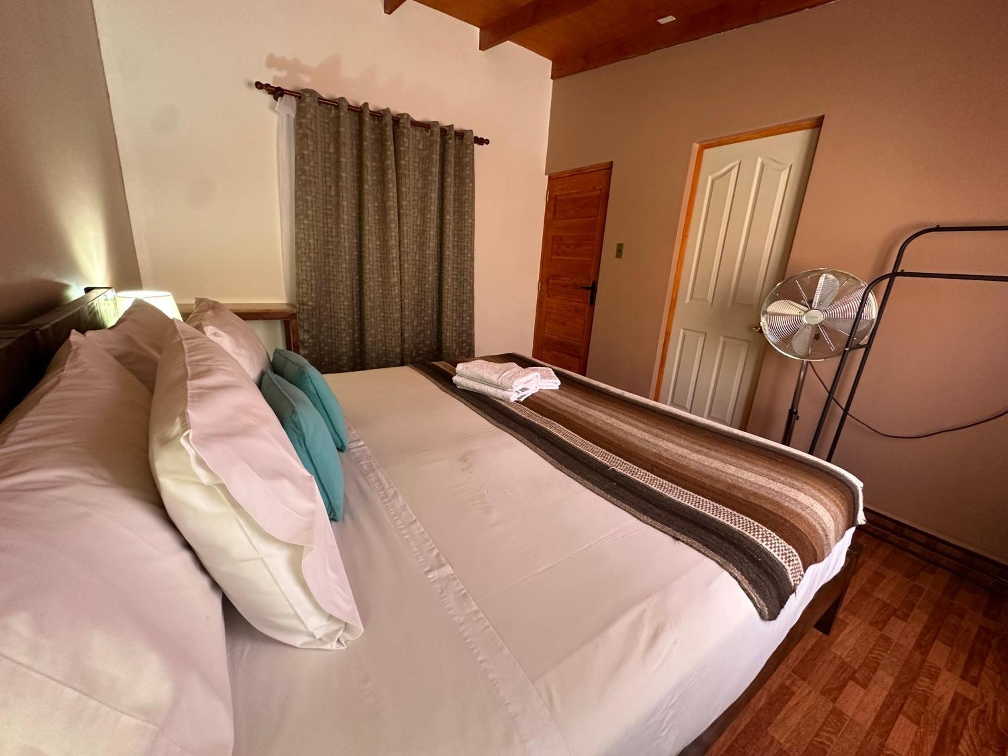 Hostal Qachi Chentura サン・ペドロ・デ・アタカマ エクステリア 写真